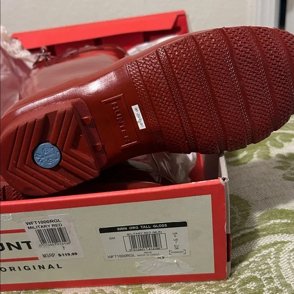 Hunter Women's Glossy military Red Rain Boots - Picture 5 of 6